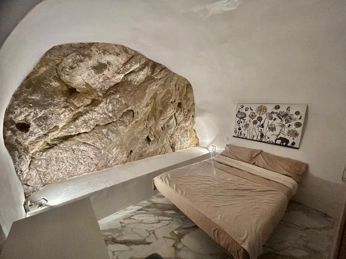 Cave House Apartment Menton Exterior photo